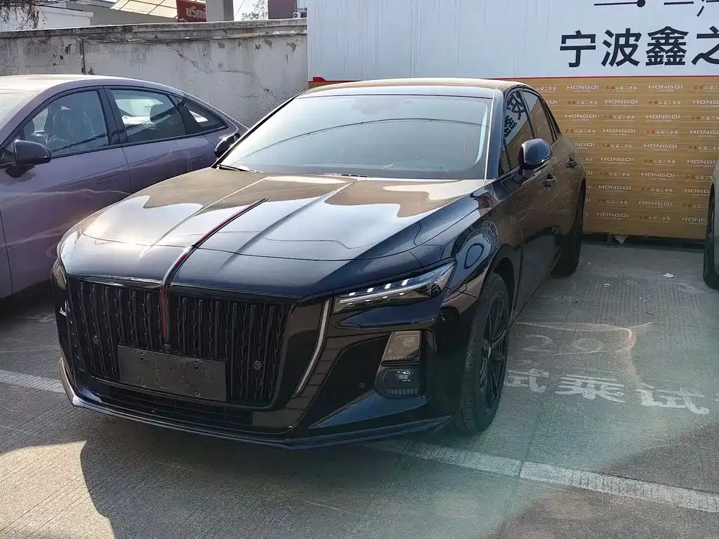 Hongqi H5 — фото 1