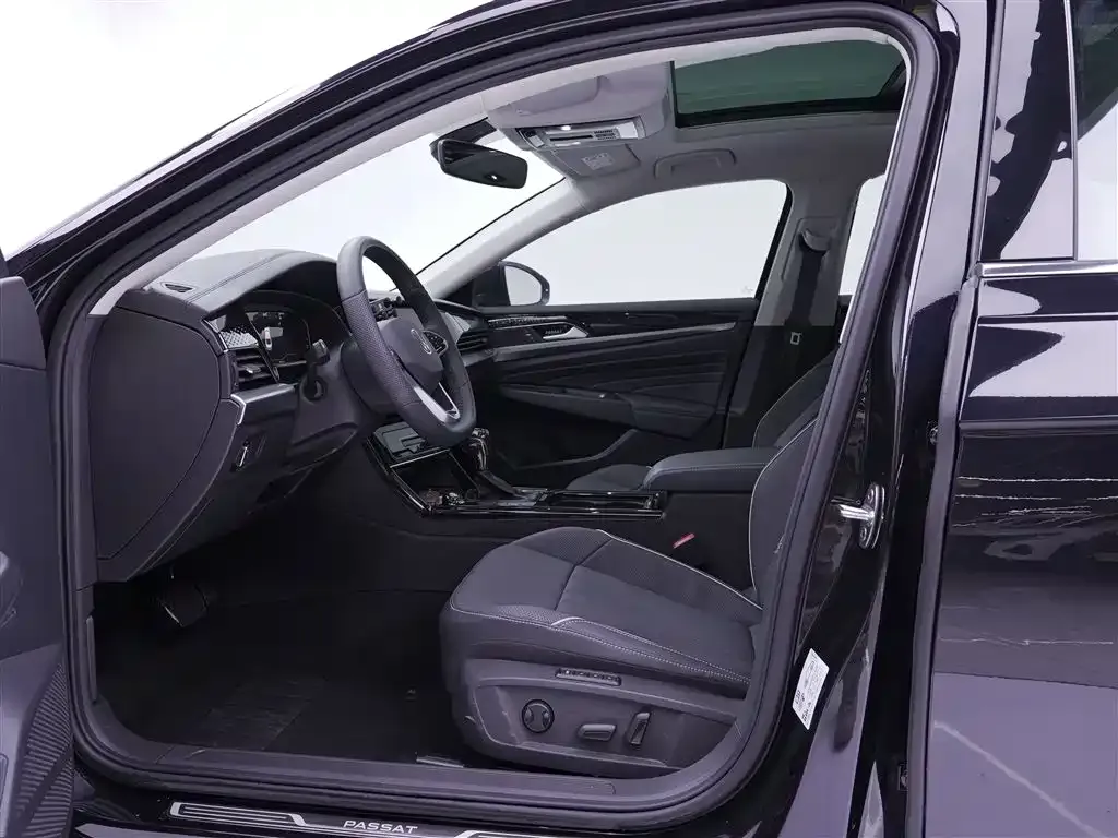 Volkswagen Passat — фото 10