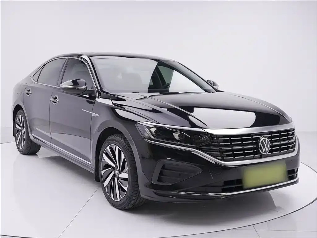 Volkswagen Passat — фото 5