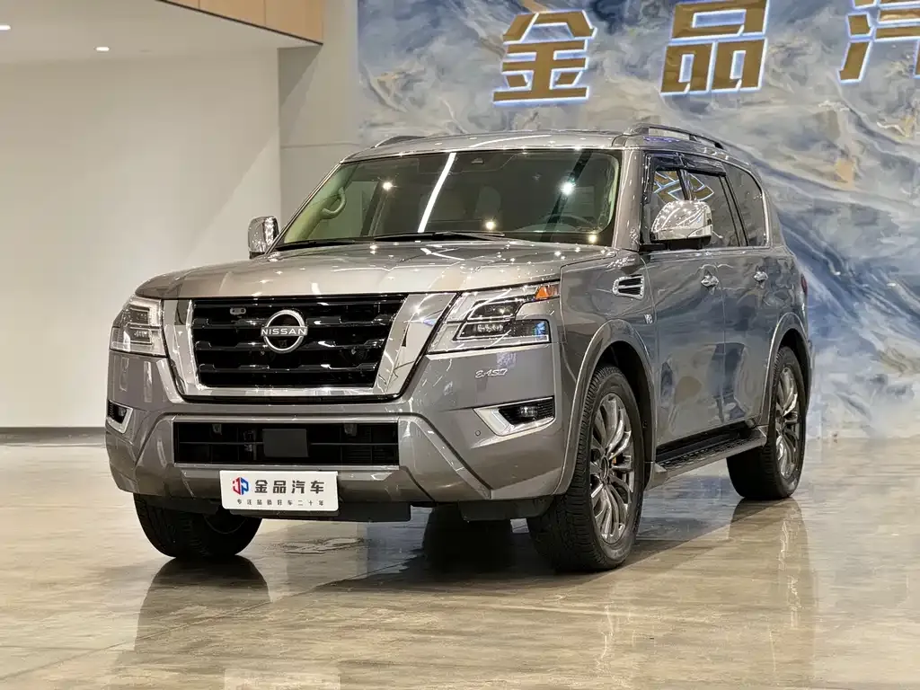 Nissan Patrol — фото 1