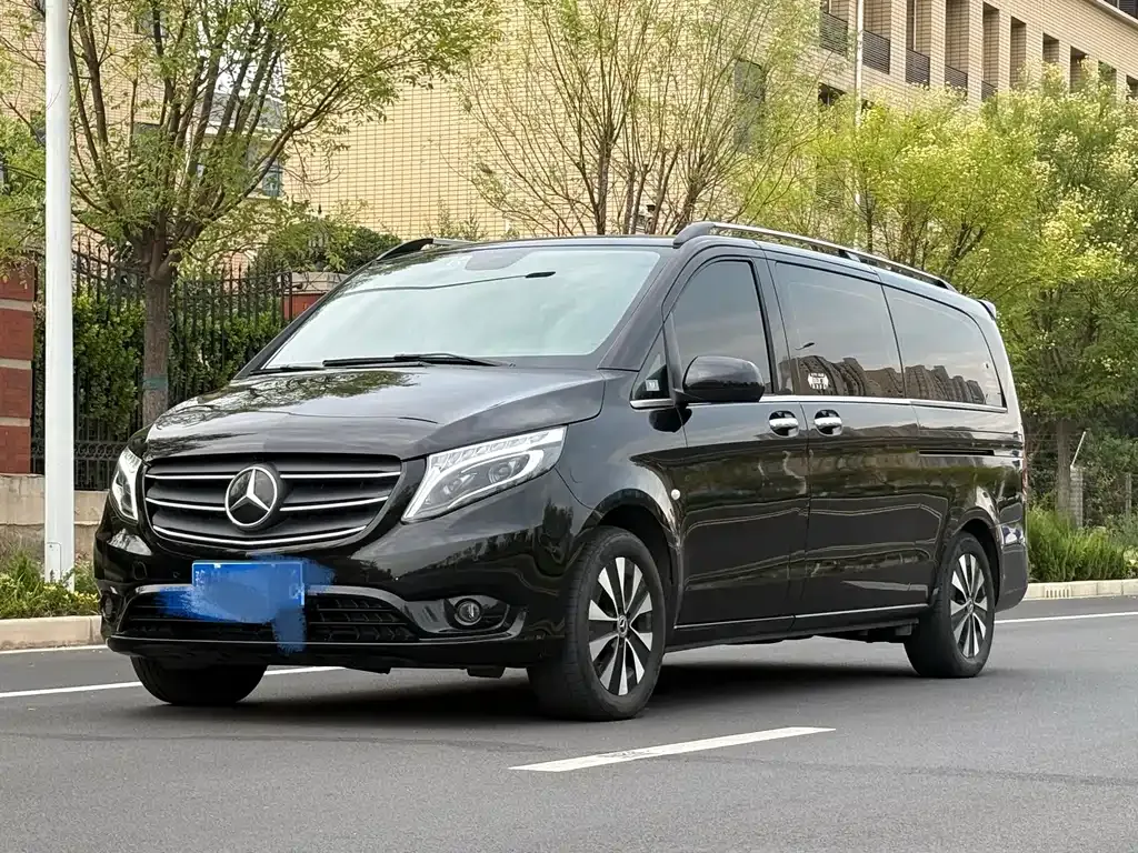 Mercedes-Benz Vito — фото 1
