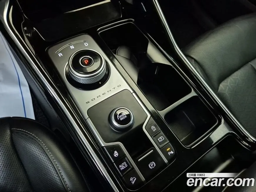 Kia Sorento — фото 10