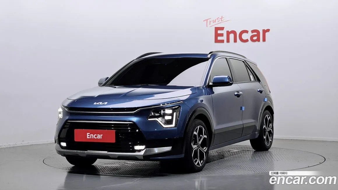 Kia Niro — фото 1