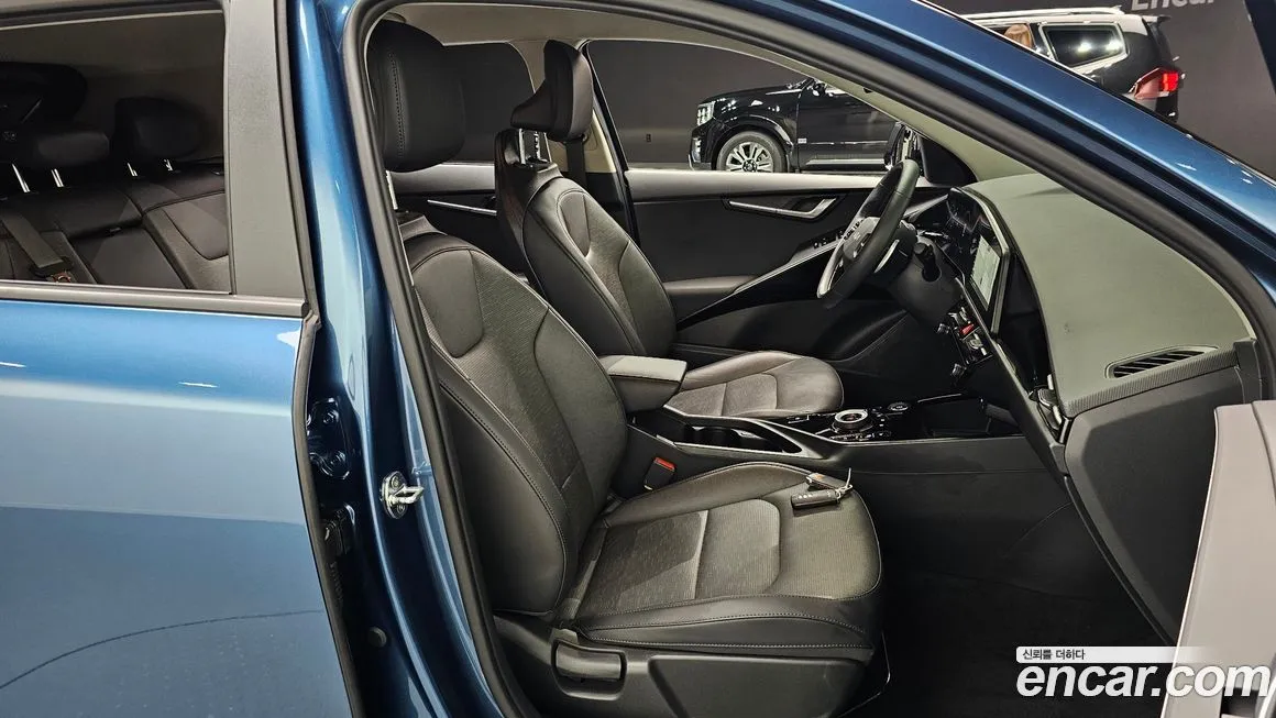 Kia Niro — фото 10