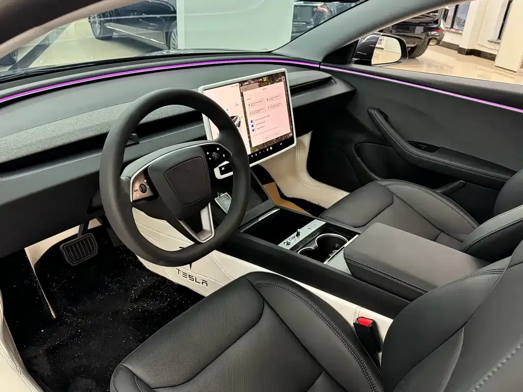 Tesla Model 3 — фото 5