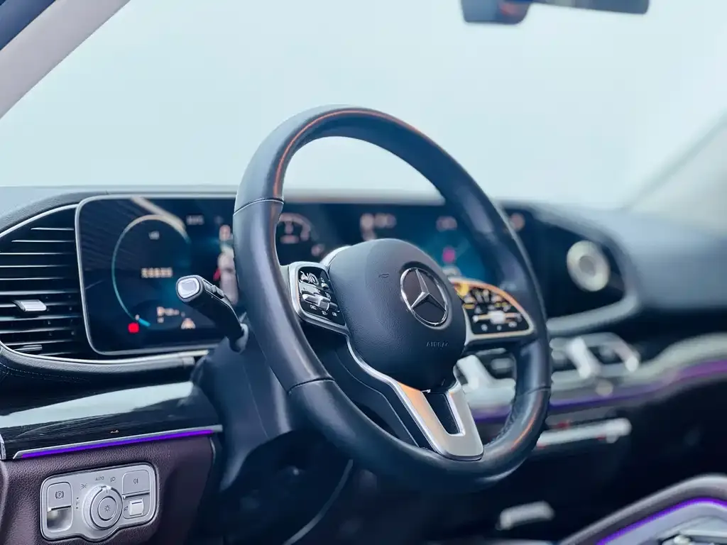 Mercedes-Benz GLE — фото 5
