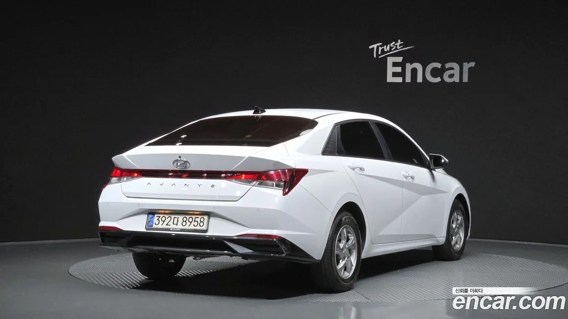 Hyundai AVANTE — фото 2