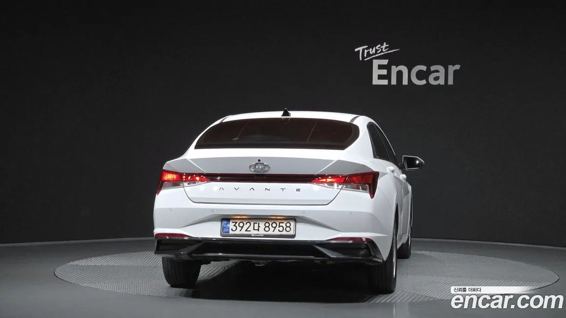 Hyundai AVANTE — фото 4