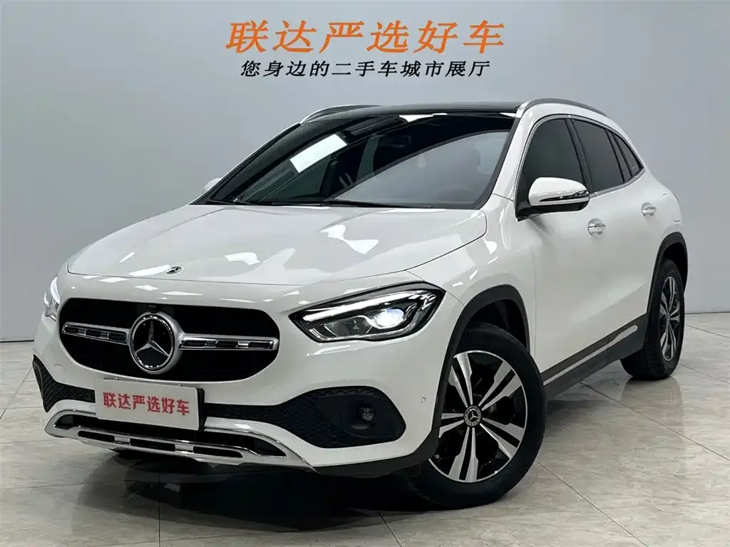 Mercedes-Benz GLA — фото 1