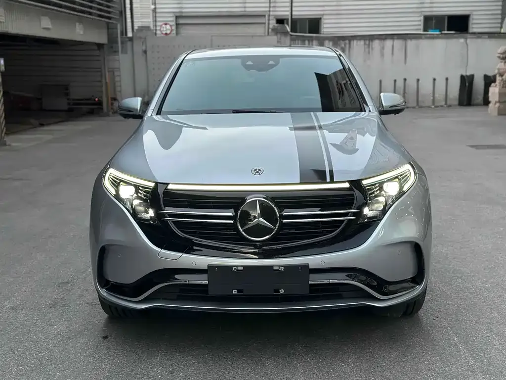 Mercedes-Benz EQC — фото 2