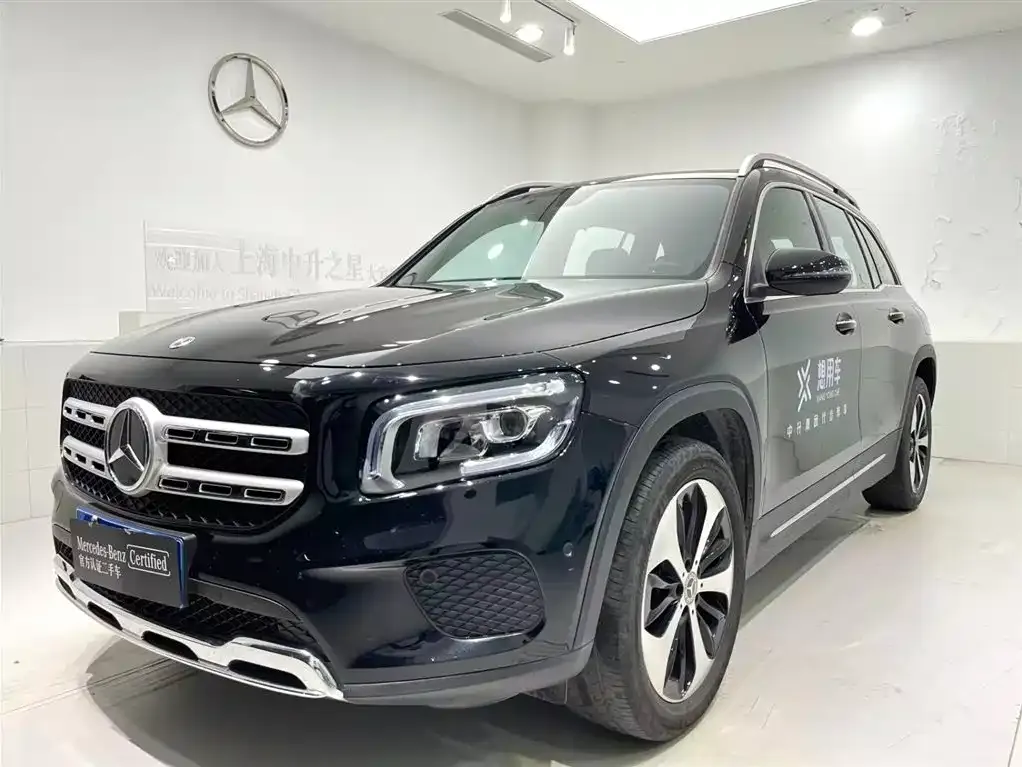 Mercedes-Benz GLB — фото 1