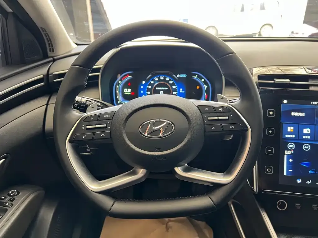 Hyundai Tucson — фото 7