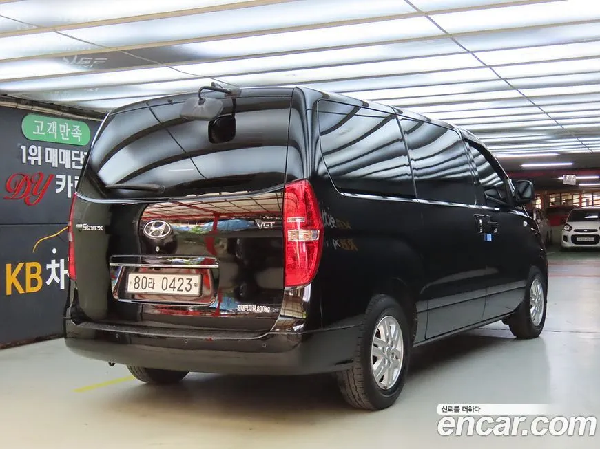 Hyundai Starex — фото 2