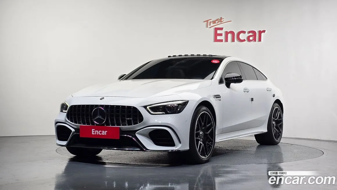 Mercedes-Benz AMG GT — фото 1