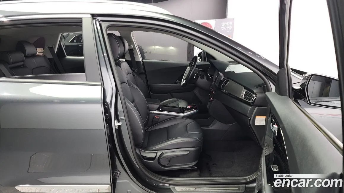 Kia Niro — фото 10