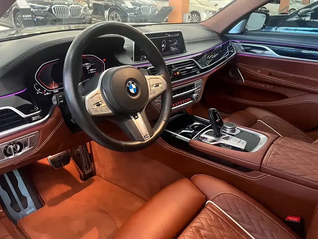 BMW 7 Series — фото 5