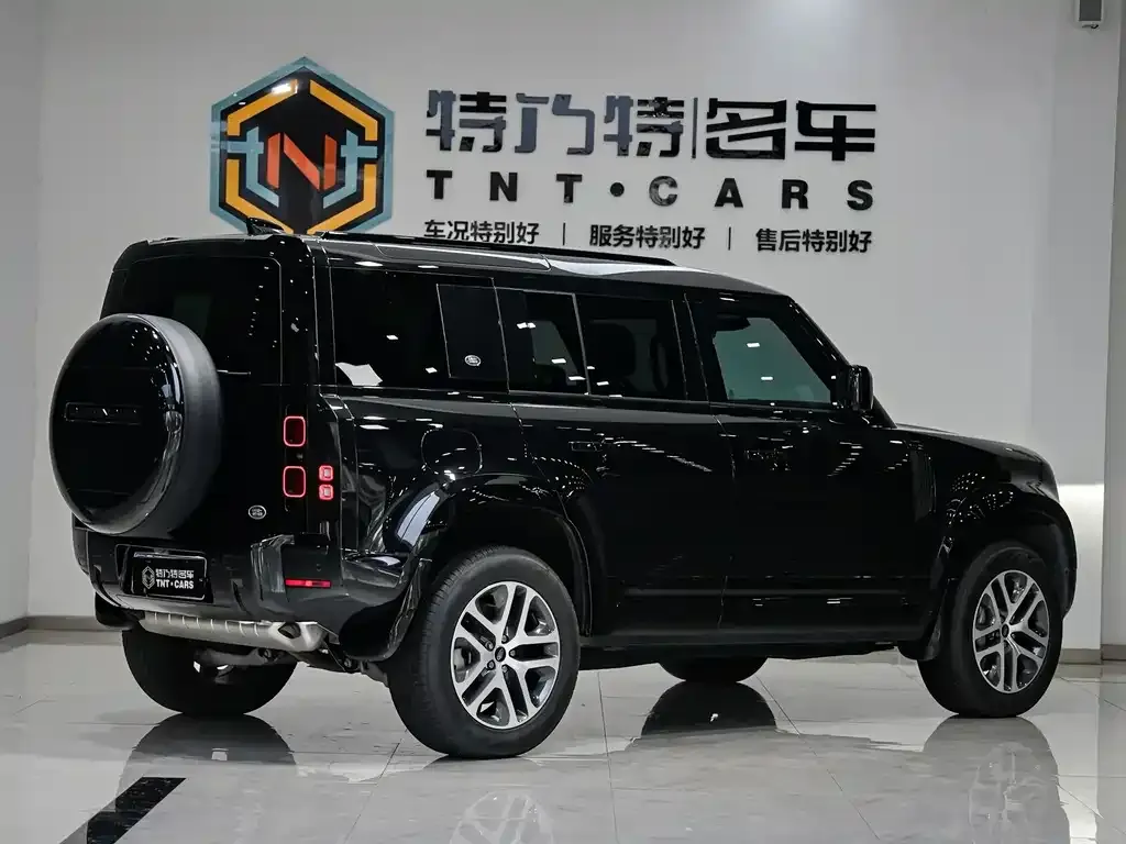 Land Rover Defender — фото 6