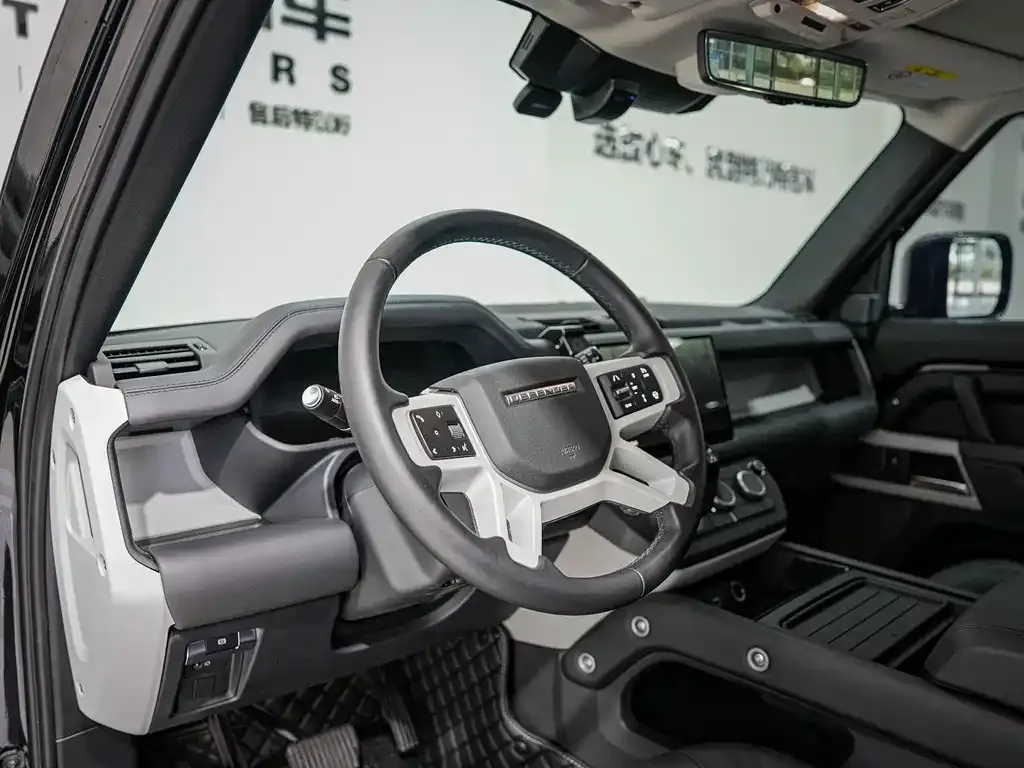 Land Rover Defender — фото 7