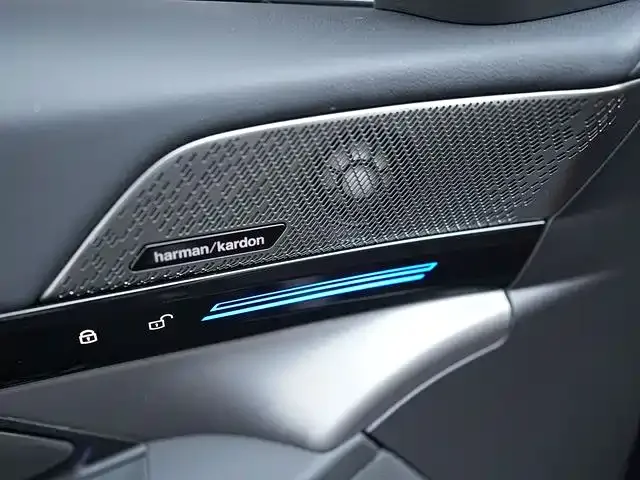 BMW 5 Series — фото 10