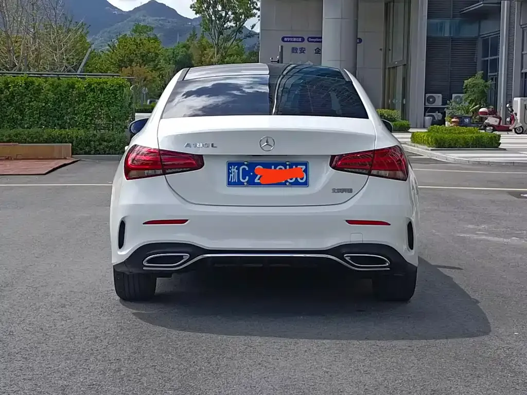 Mercedes-Benz A-Class — фото 8