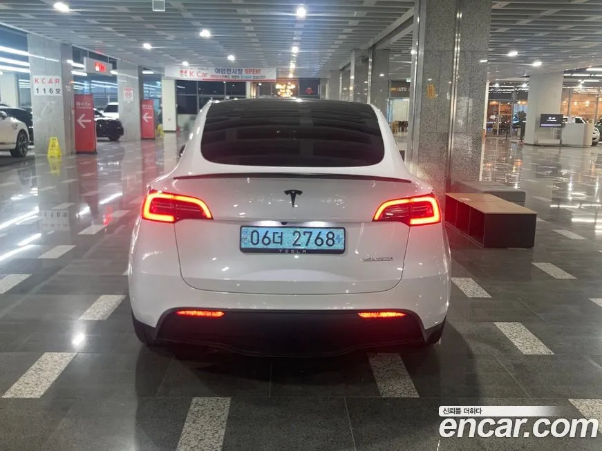 Tesla Model Y — фото 4