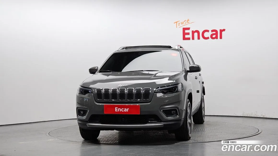 Jeep Cherokee — фото 3