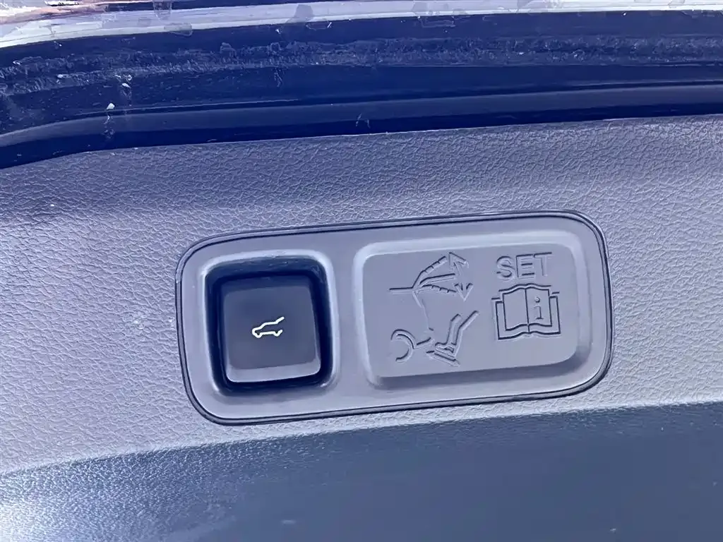 Lincoln Navigator — фото 10