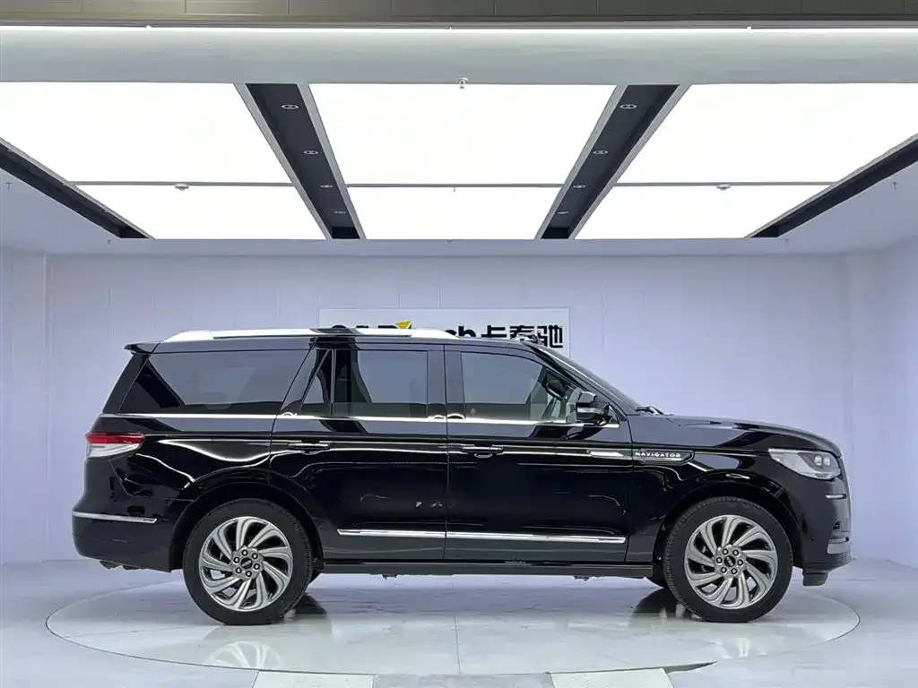 Lincoln Navigator — фото 6