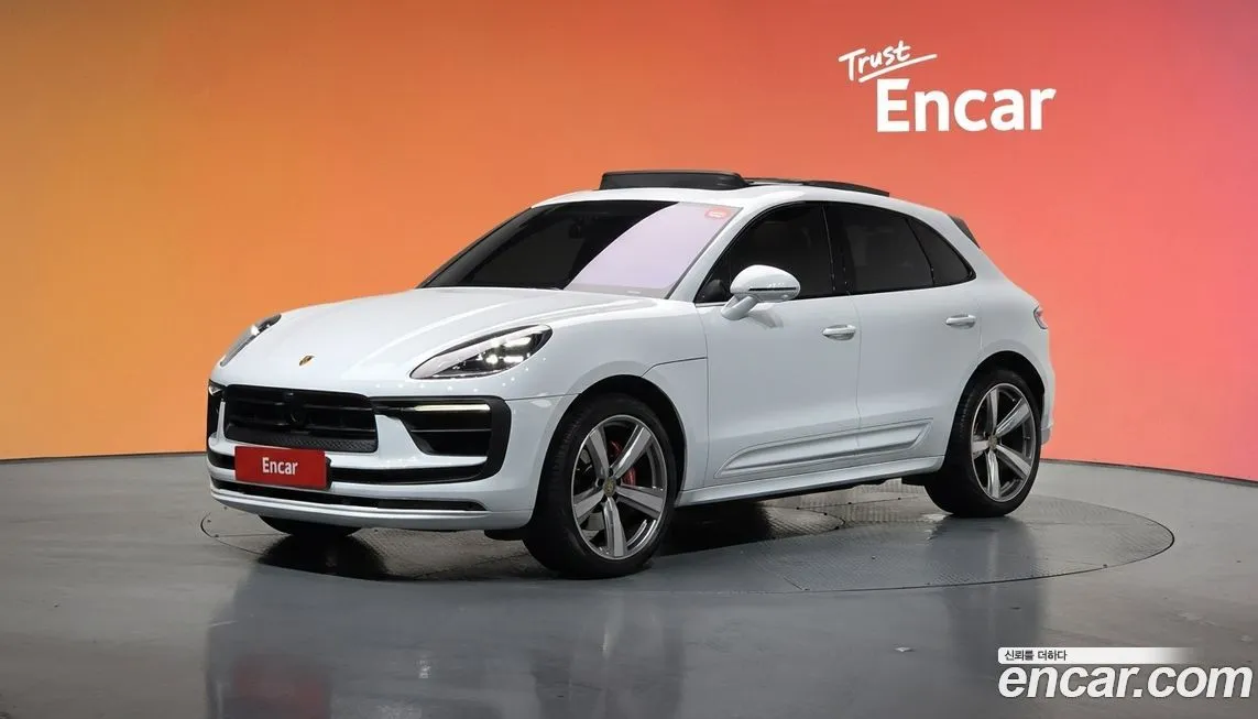 Porsche Macan — фото 1