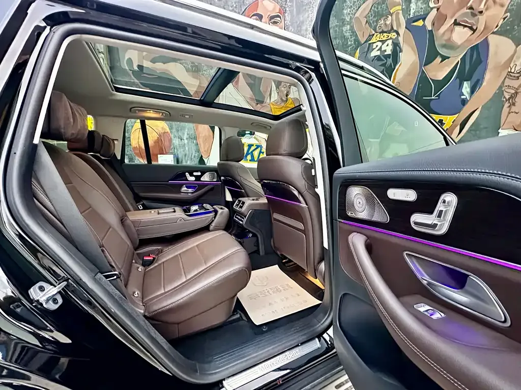 Mercedes-Benz GLS — фото 6
