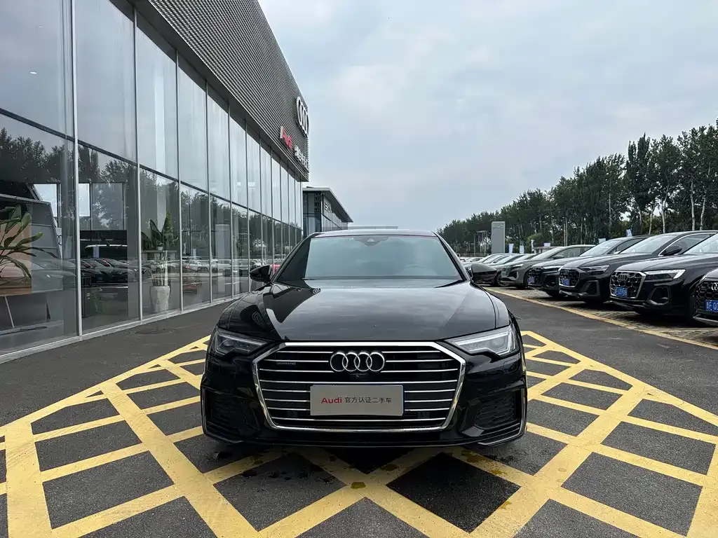 Audi A6L — фото 2