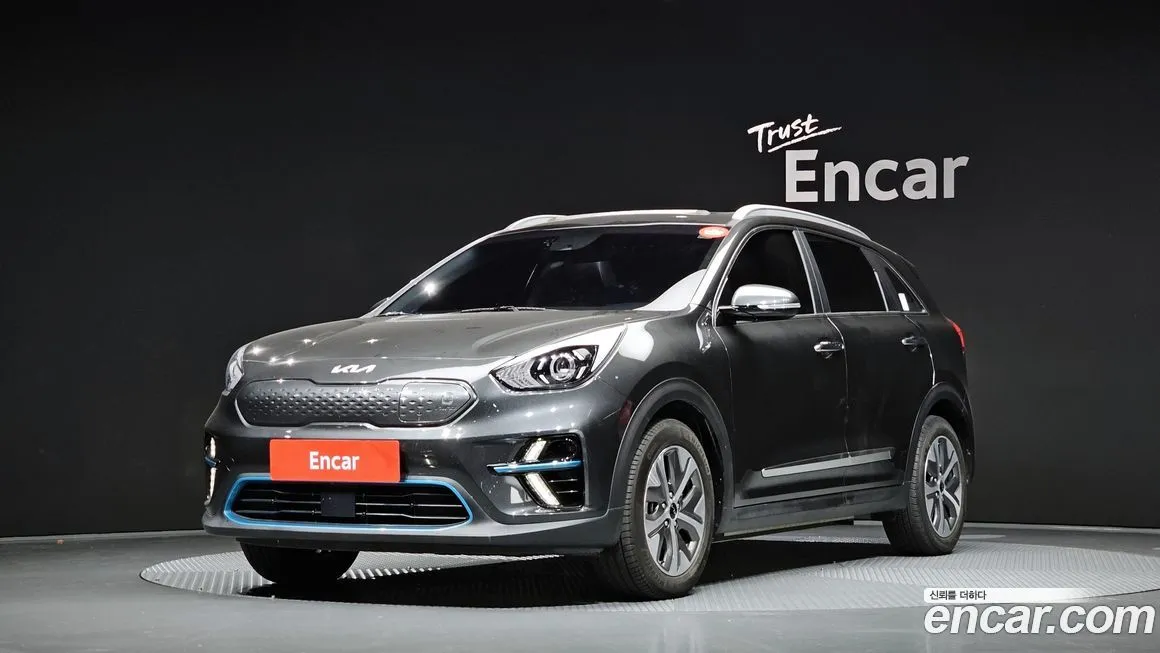 Kia Niro — фото 1