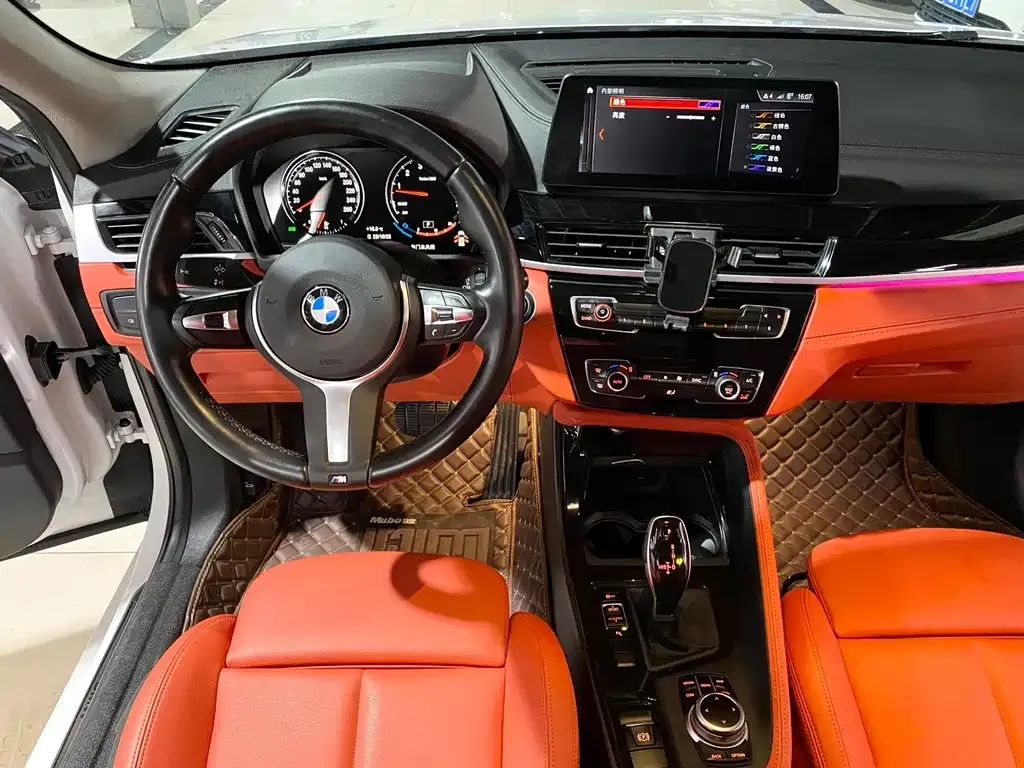 BMW X2 — фото 8