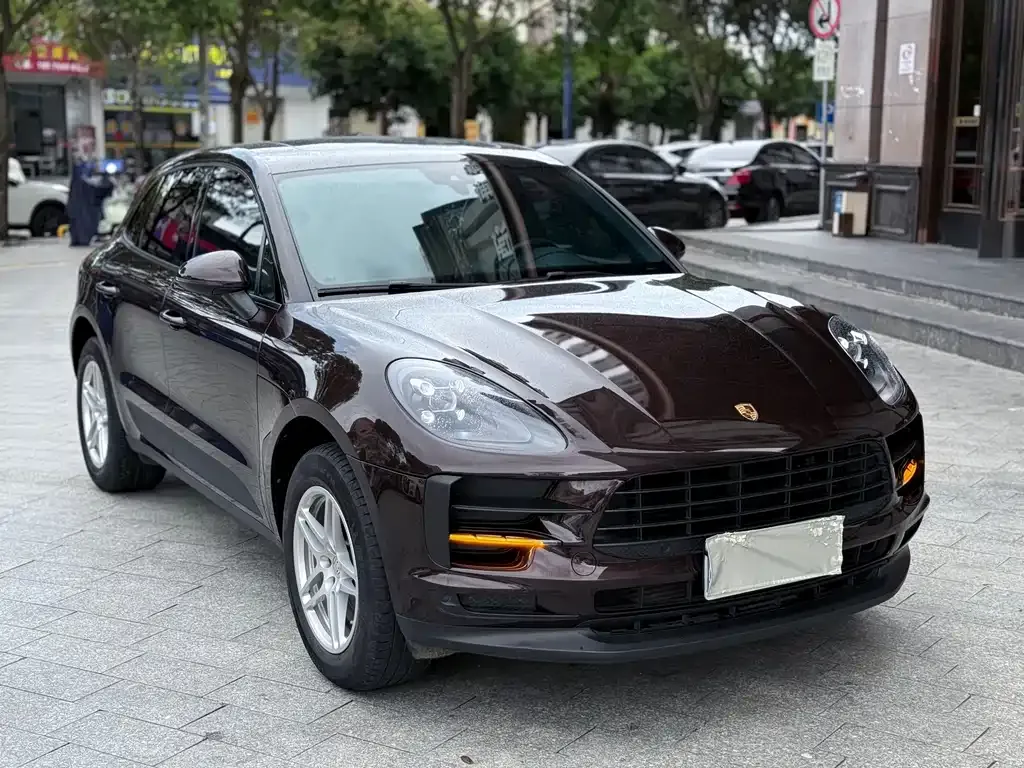 Porsche Macan — фото 1