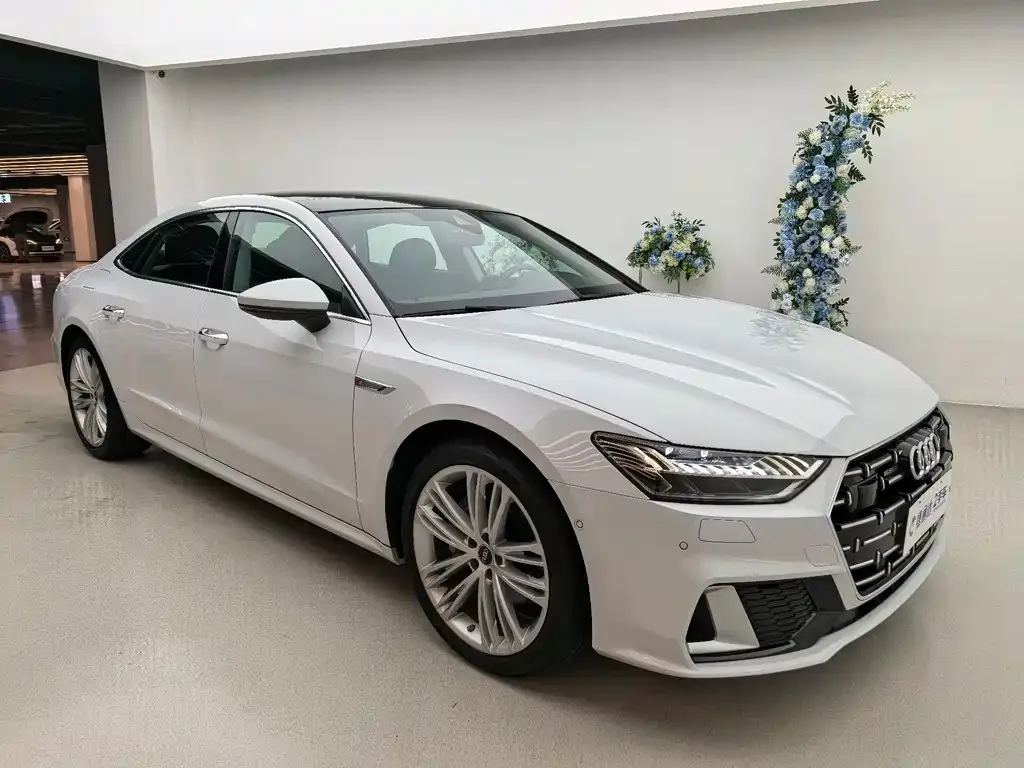 Audi A7L — фото 3