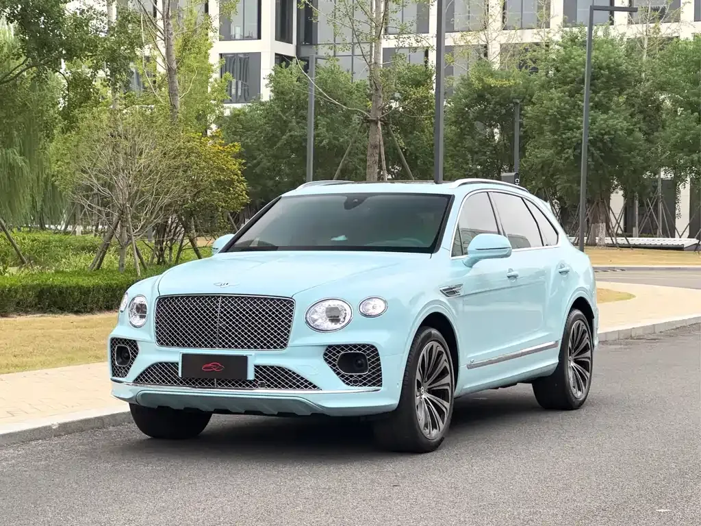 Bentley Bentayga — фото 1