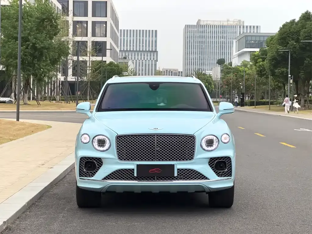 Bentley Bentayga — фото 2