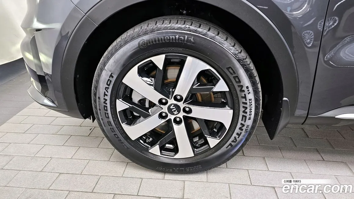 Kia Sorento — фото 5