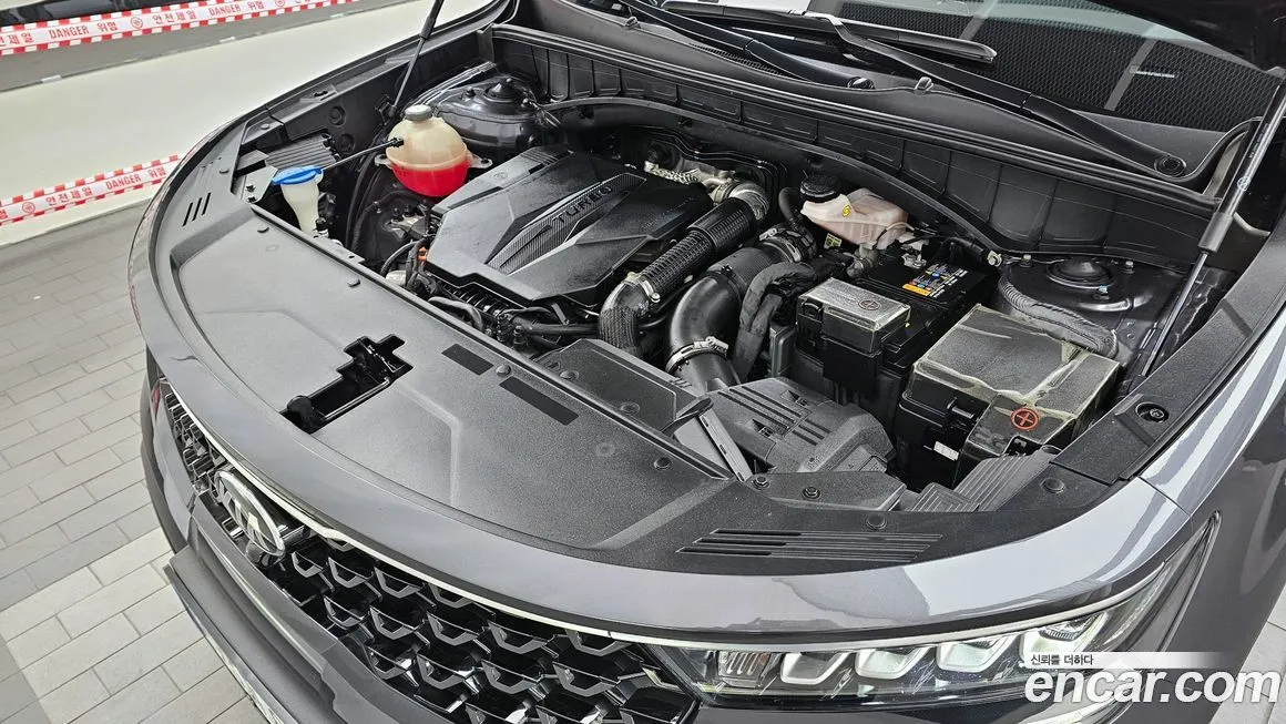 Kia Sorento — фото 6