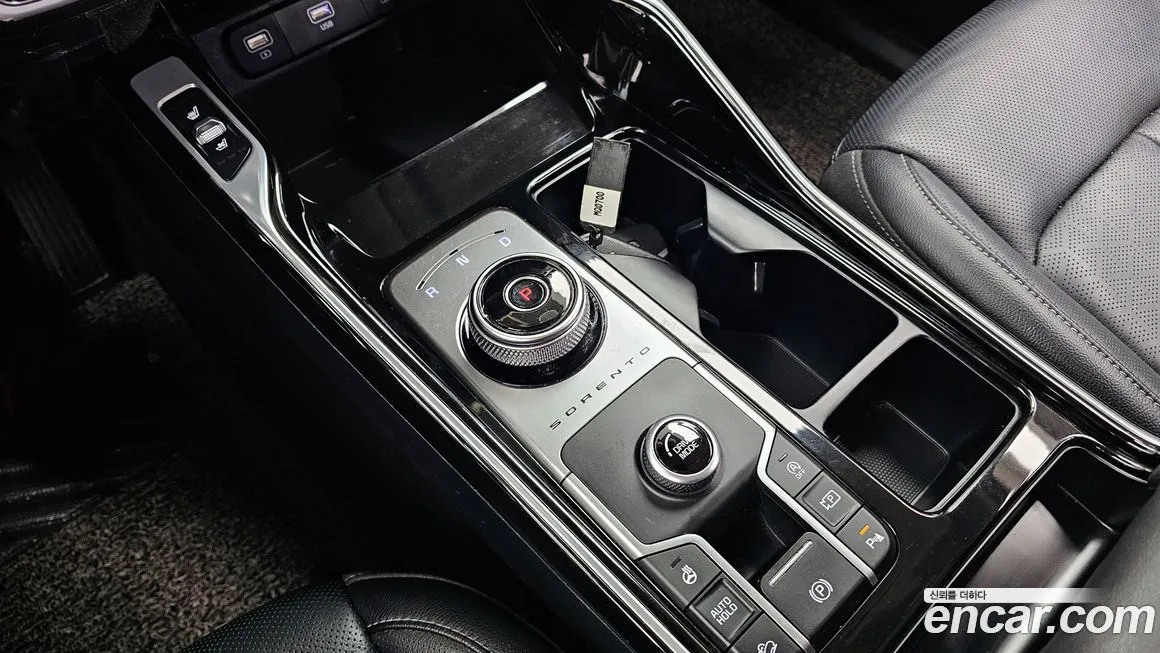 Kia Sorento — фото 9