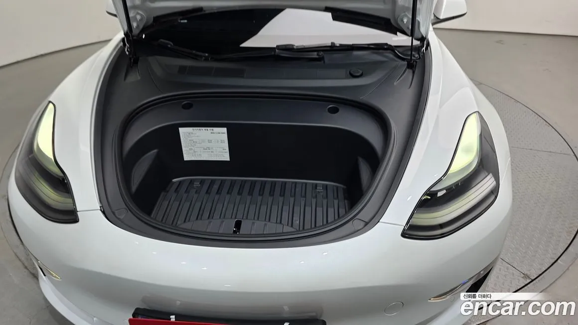 Tesla Model 3 — фото 6