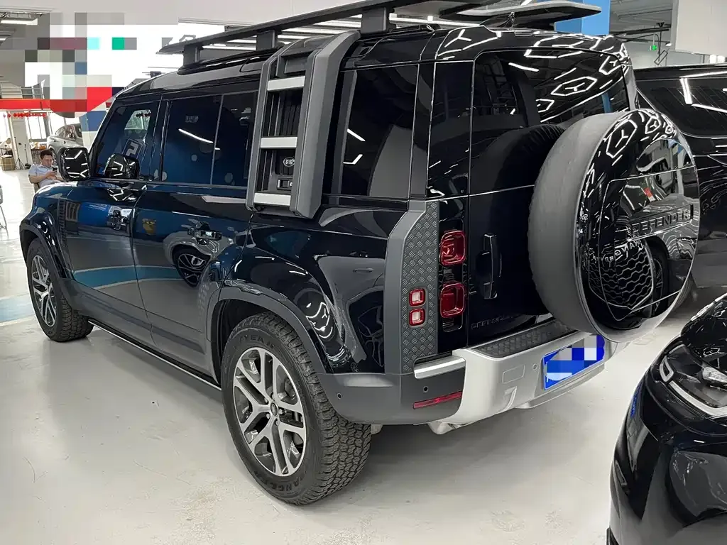 Land Rover Defender — фото 4