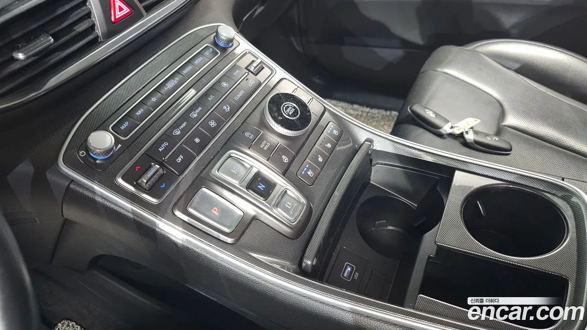 Hyundai Santafe — фото 9