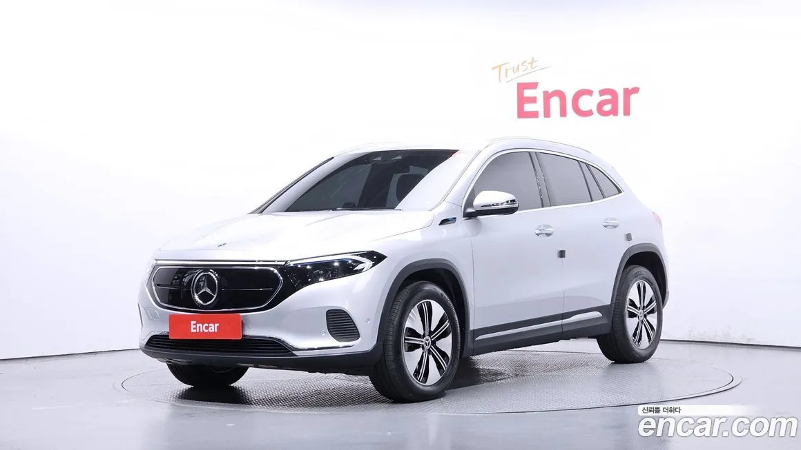 Mercedes-Benz EQA — фото 1
