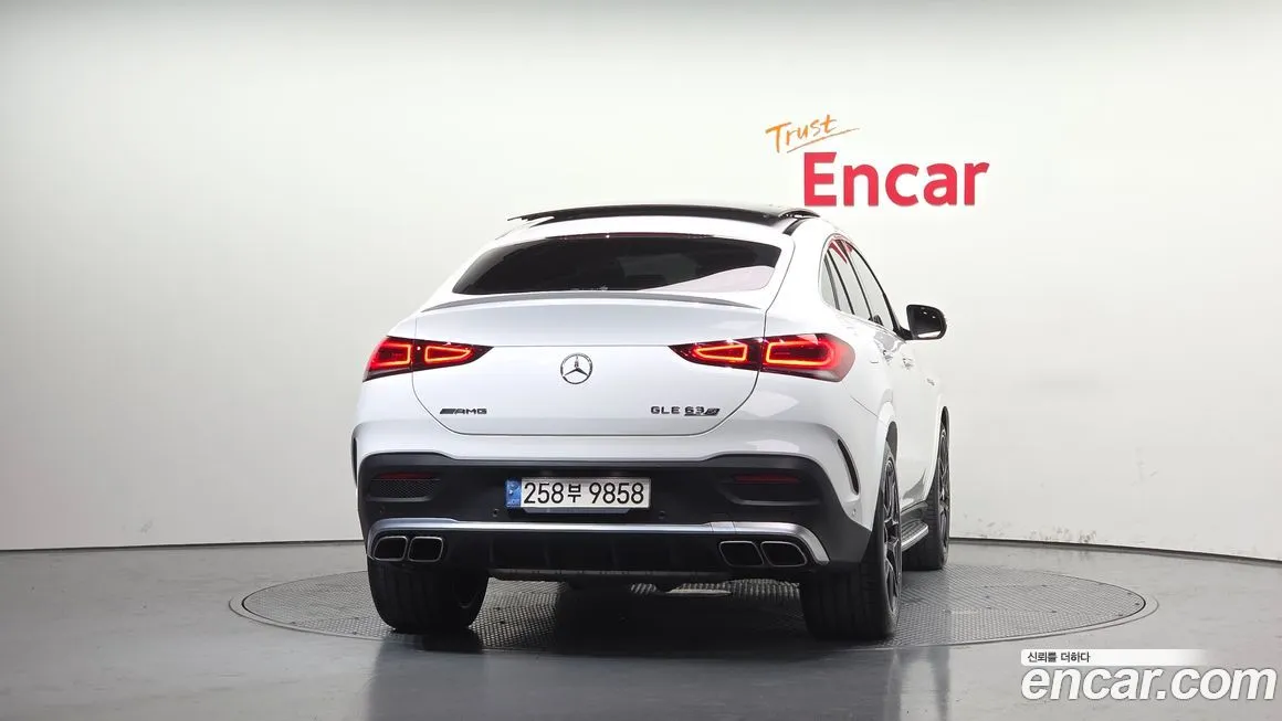 Mercedes-Benz GLE-Class — фото 4