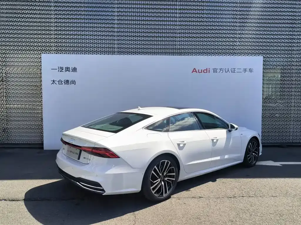 Audi A7 — фото 2