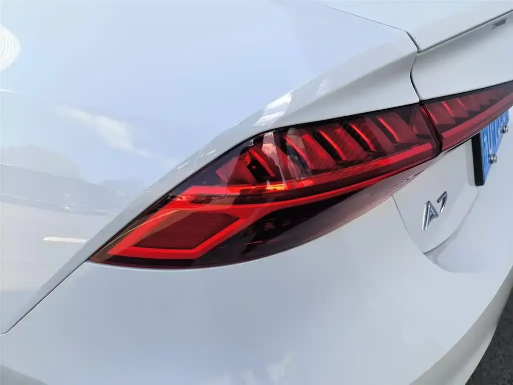 Audi A7 — фото 8