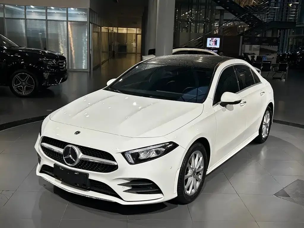 Mercedes-Benz A-Class — фото 1