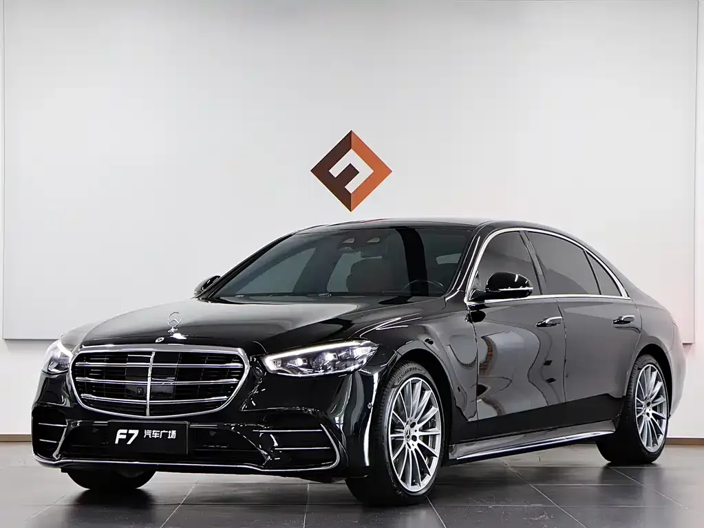 Mercedes-Benz S-Class — фото 1