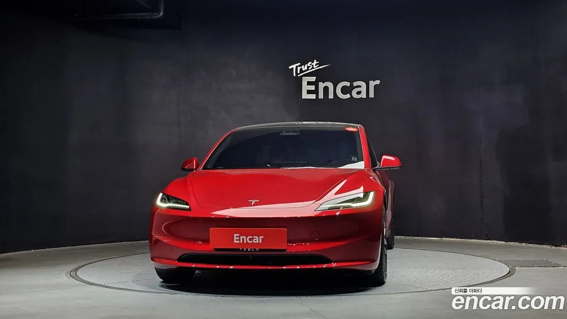 Tesla Model 3 — фото 3